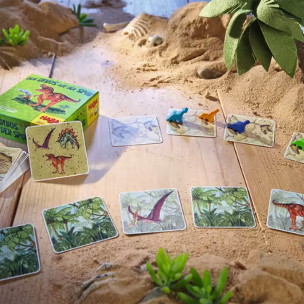 On the Hunt for Dinos: A Prehistoric Matching Game - Haba